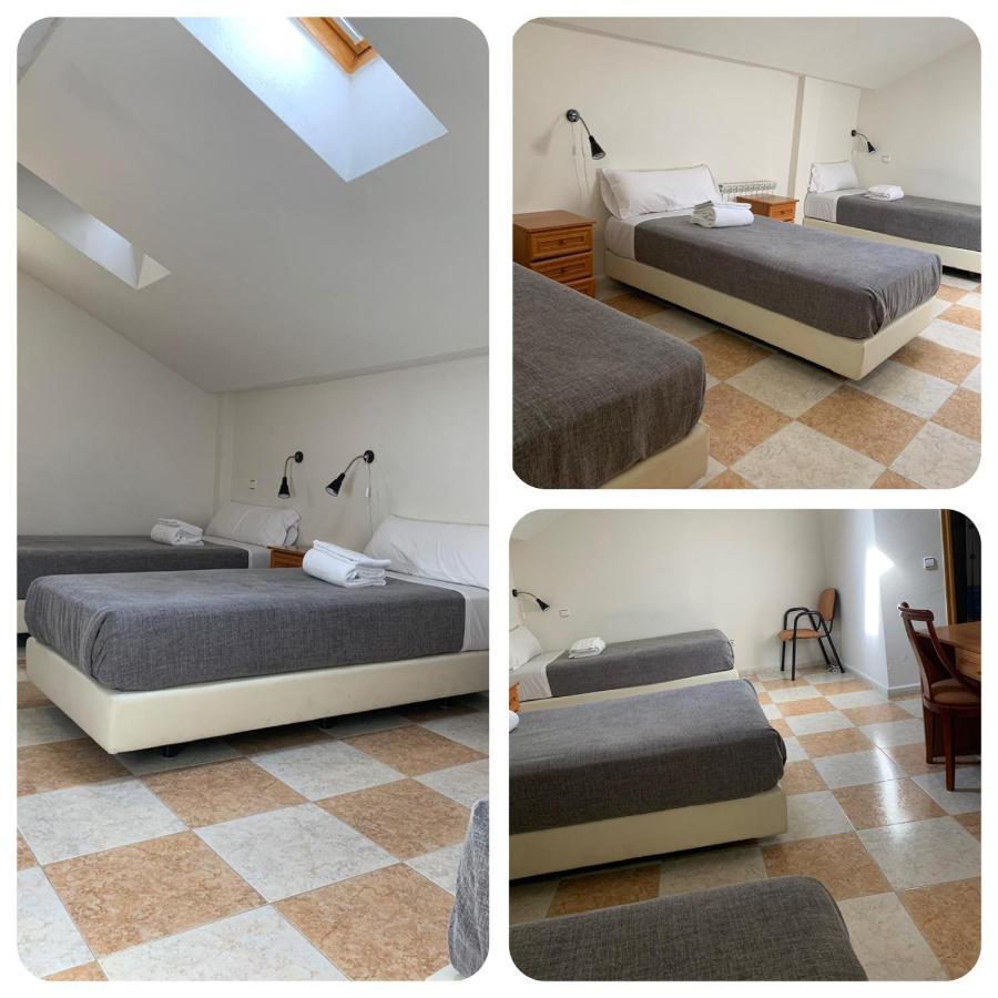 וילאנואבה דה לה קנדה Hotel El Ancla מראה חיצוני תמונה